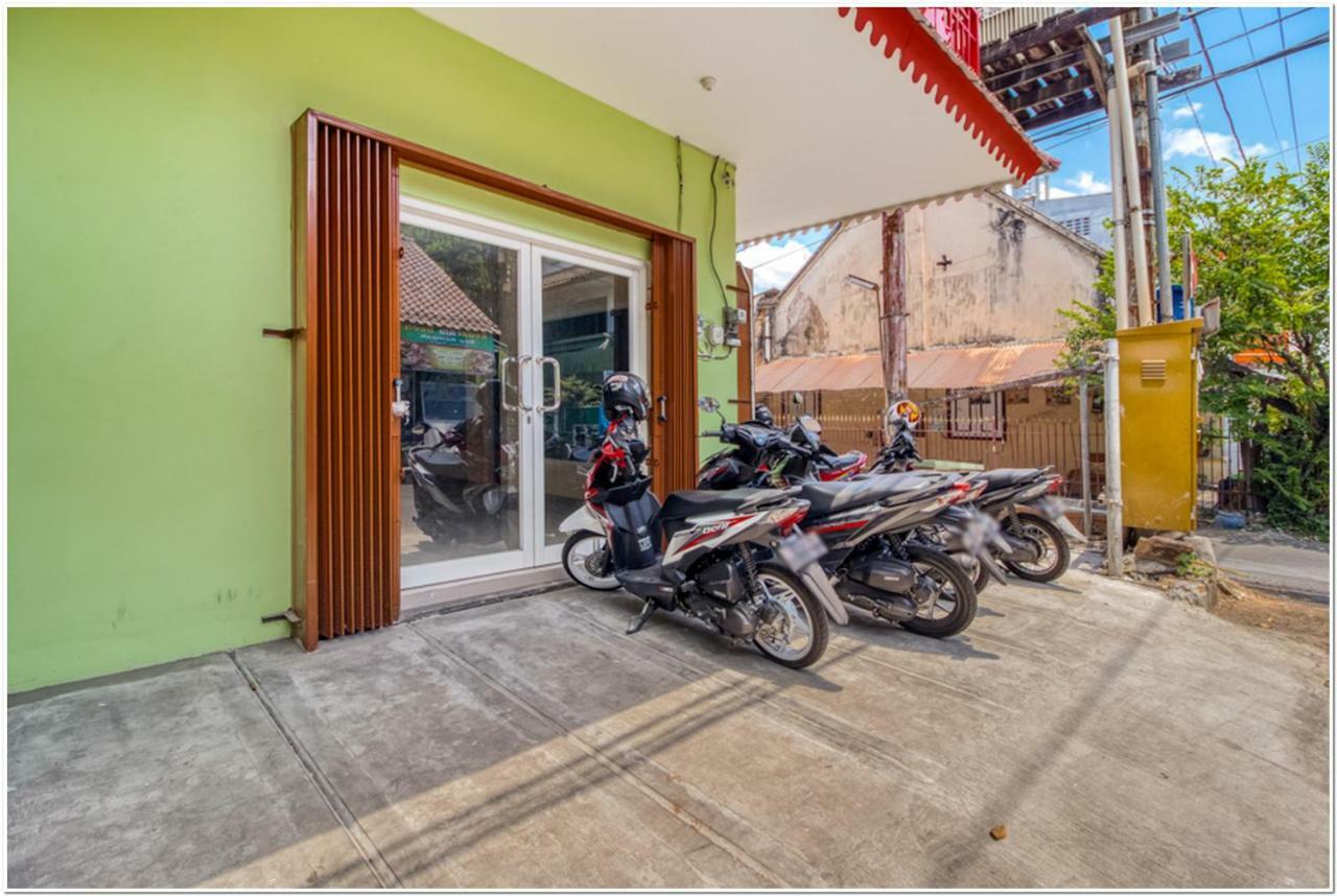 Reddoorz Near Ramai Mall Malioboro ยอกยาการ์ตา ภายนอก รูปภาพ